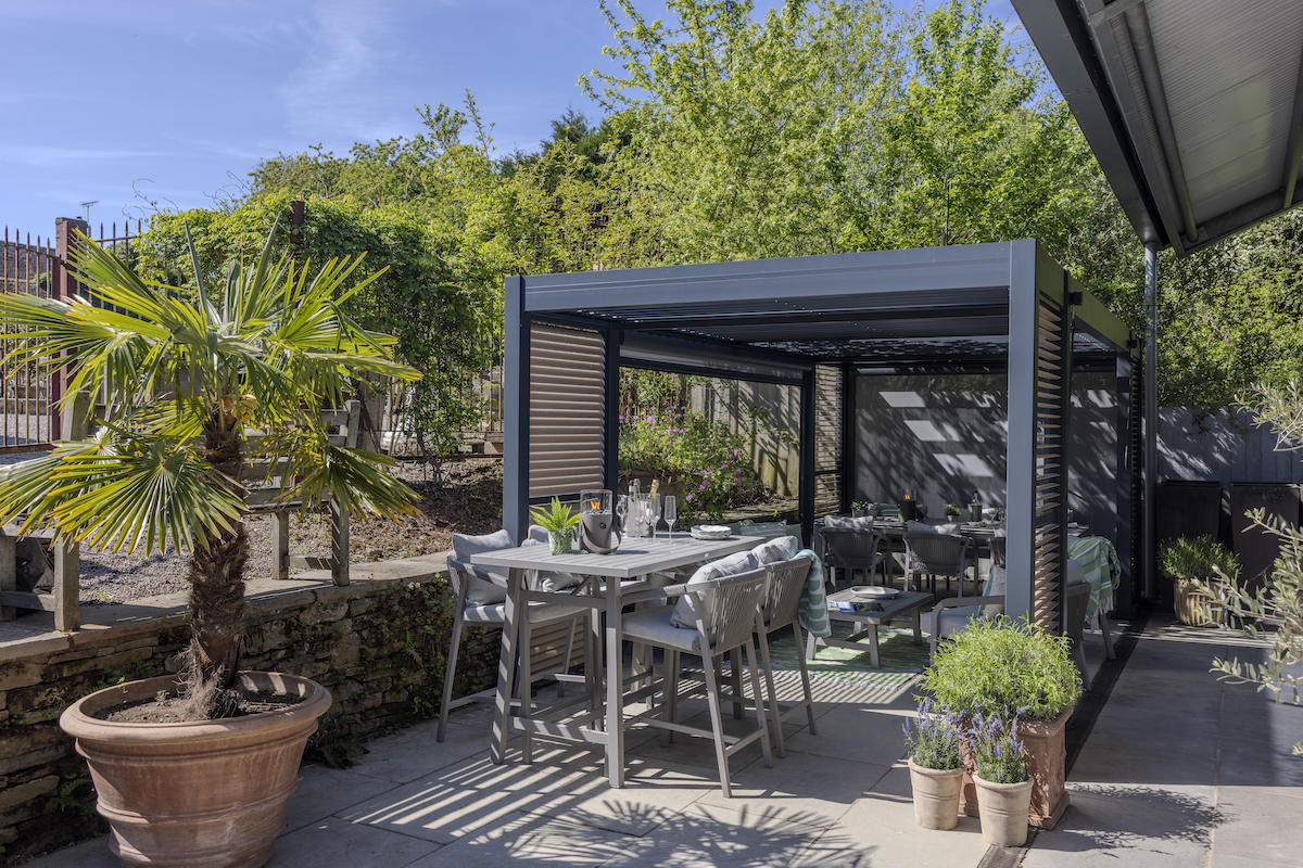 Sorrento grey pergola